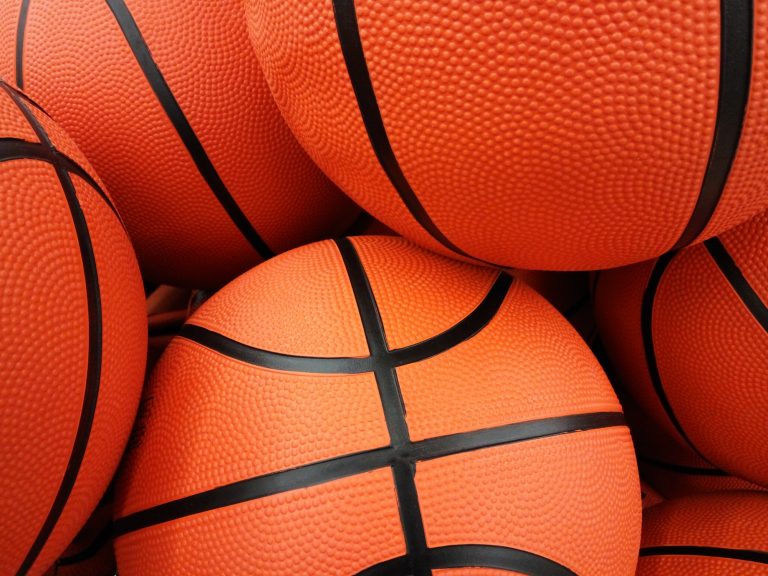 Read more about the article When does basketball season start?